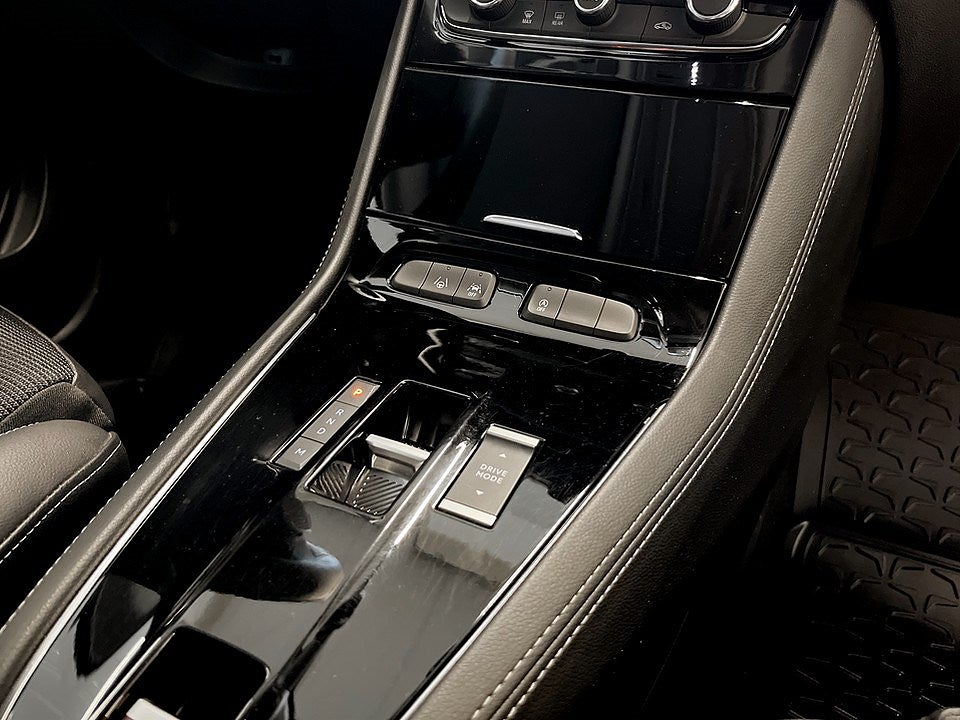 Bild på Opel Grandland GS 1.2 PT 130hk Aut - CARPLAY, NAVI