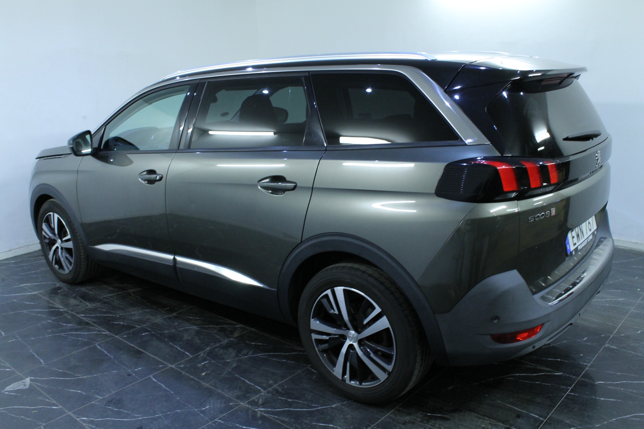 Peugeot 5008 1.6 BlueHDi 120 Allure 2017, bild 5/10