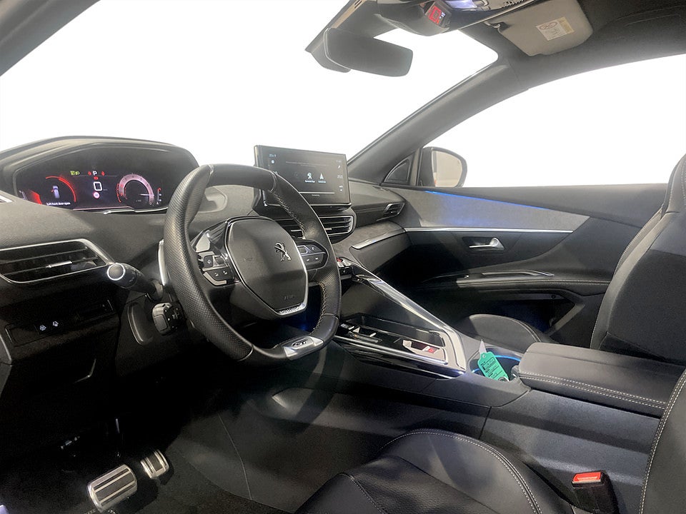 Bild på Peugeot 5008 GT 1.2 PT 130hk Aut 7-SITS B-KAMERA 