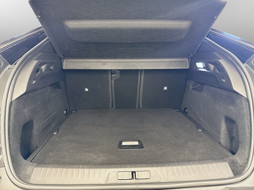 Bild på Peugeot 3008 GT Hybrid 145hk Aut B-KAMERA CARPLAY