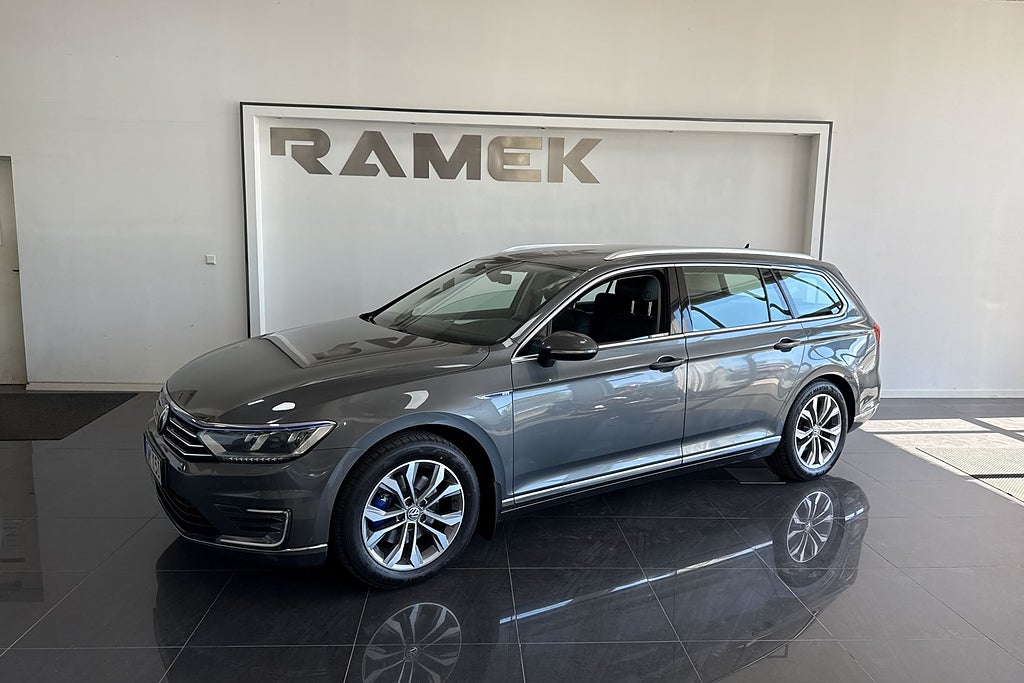 Volkswagen Passat Variant GTE 1.4 TSI ACT GTE Drag Bakkamera
