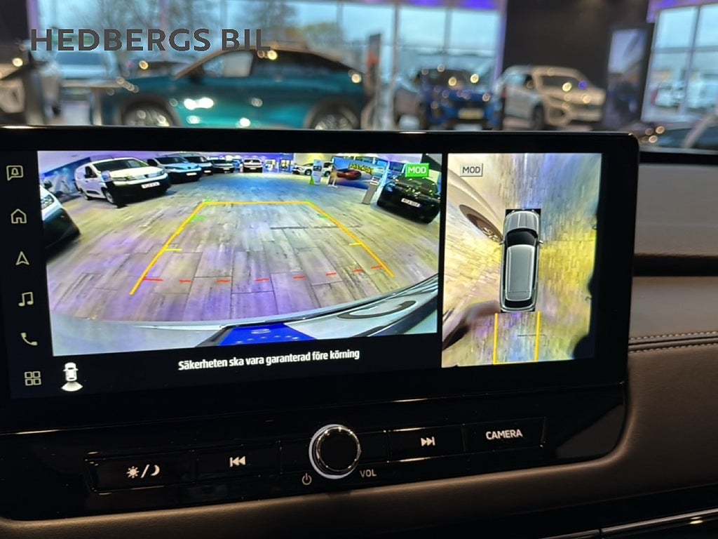 Mitsubishi Outlander  INST PHEV 2 TONE ( DEMOBIL) thumbnail