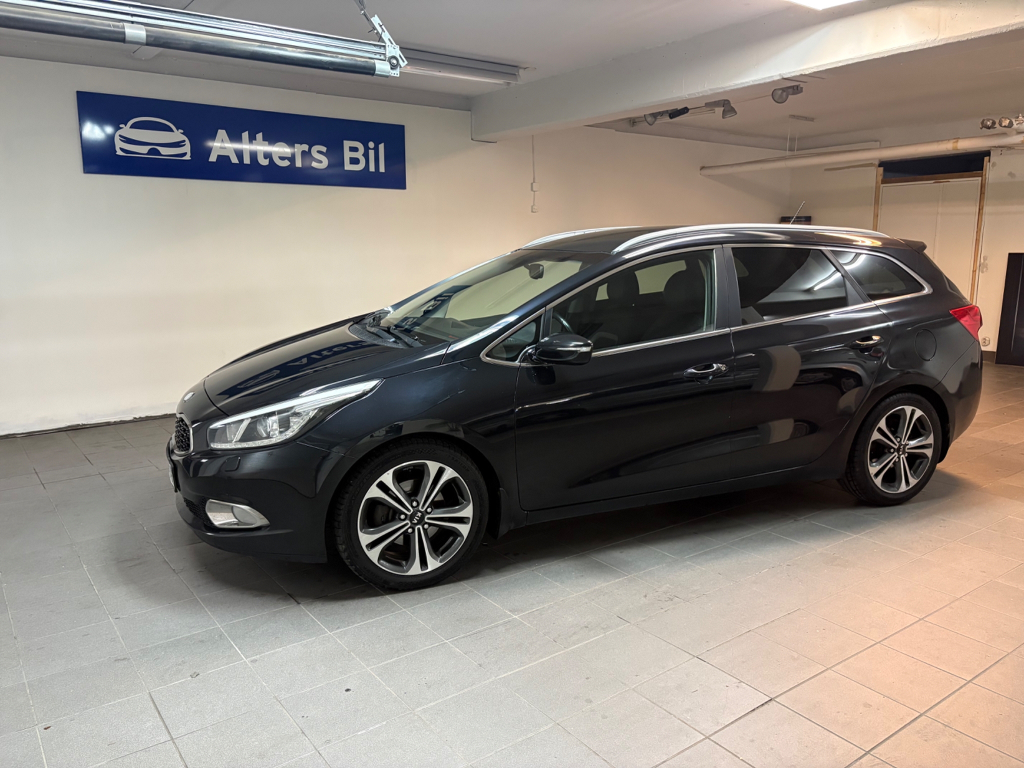 Kia Ceed cee'd_sw 1.6 CRDi EX Comfort 2013, bild 6/10