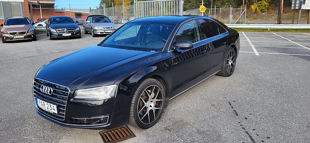 Audi A8 3.0 TDI V6 quattro 262hk Navi D-Värmare Välvårdad 