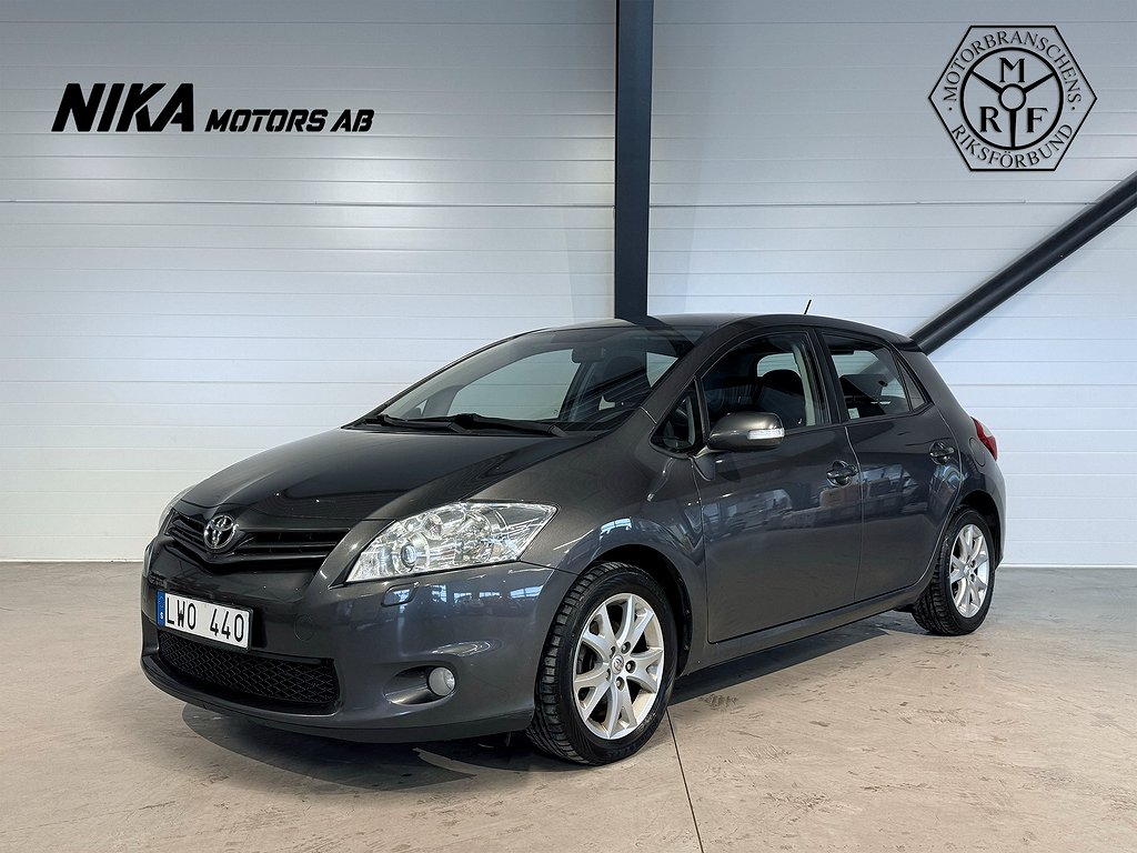 Toyota Auris 5-dörrar 1.6 Valvematic Plus | Drag | Farthållare