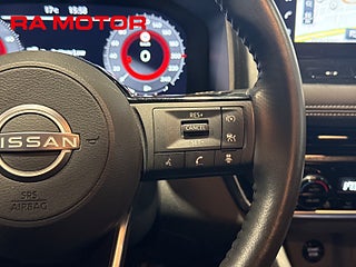 SUV Nissan X-Trail 16 av 24