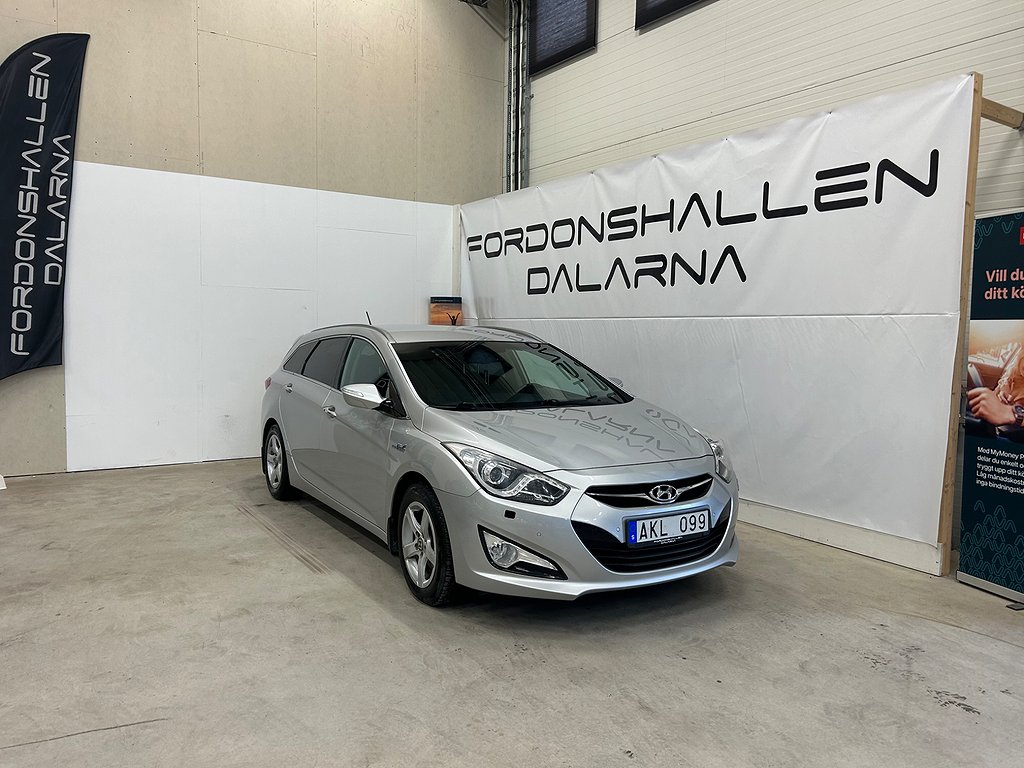 Hyundai i40 cw 1.7 CRDi Business Euro 5 / NY SERVAD / V-hjul