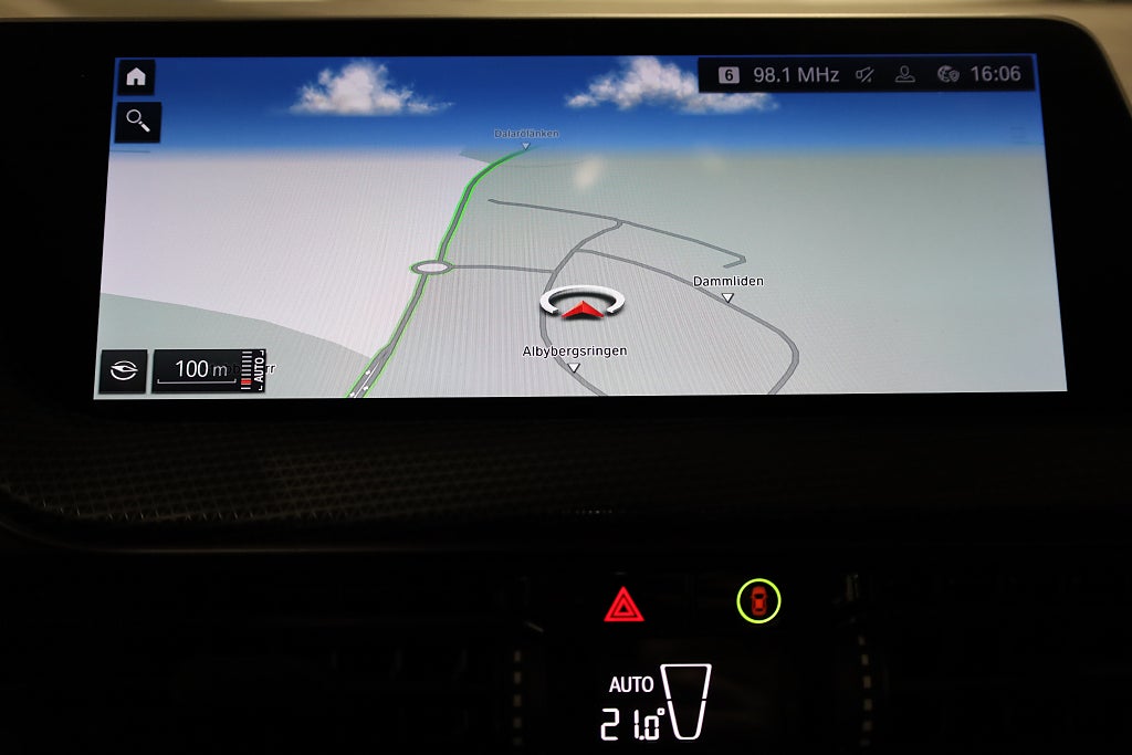 BMW 118I Sport line 136hk Navi Rattvärme PDC Leasbar LED 2022