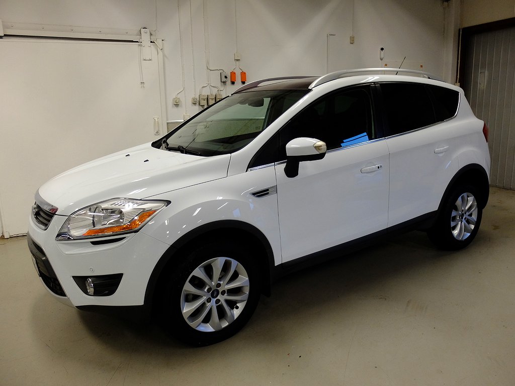 Ford Kuga 2.0 TDCi AWD Aut Titanium D-Värmar Drag Mycket fin