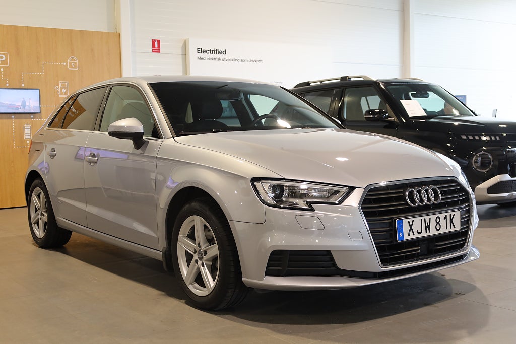Audi A3 Sportback 35 TFSI S Tronic Proline Navi Blåtand