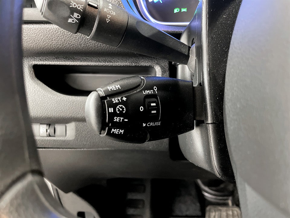 Bild på Opel Vivaro-e Business 136hk 75kWh Aut L2 -B-KAMERA,EN ÄGARE