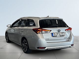 Toyota Auris Touring Sports Hybrid e-CVT Active Plus S&V/Kamera/Värm – bild 5
