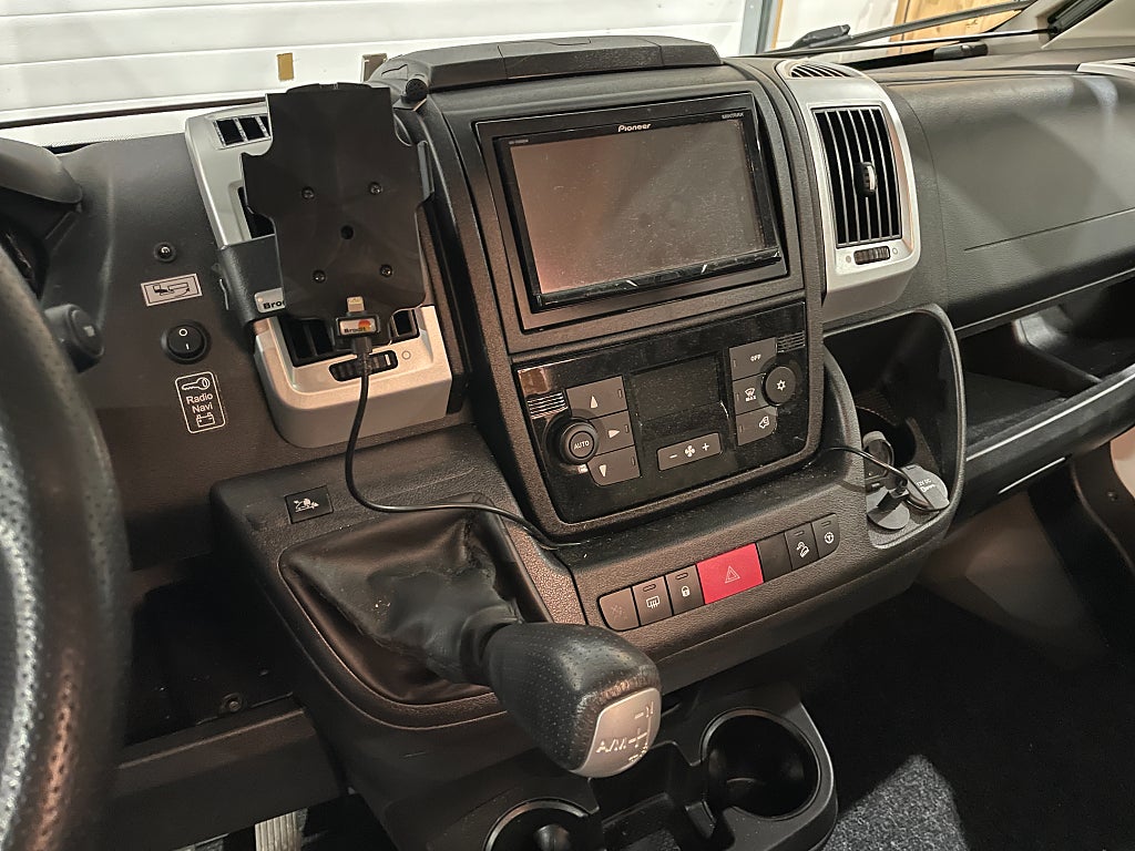 Bürstner Argos 747 /ALDE / Hyd-stöd / AC / Drag / Litium / Inverter / Aut - Bürstner