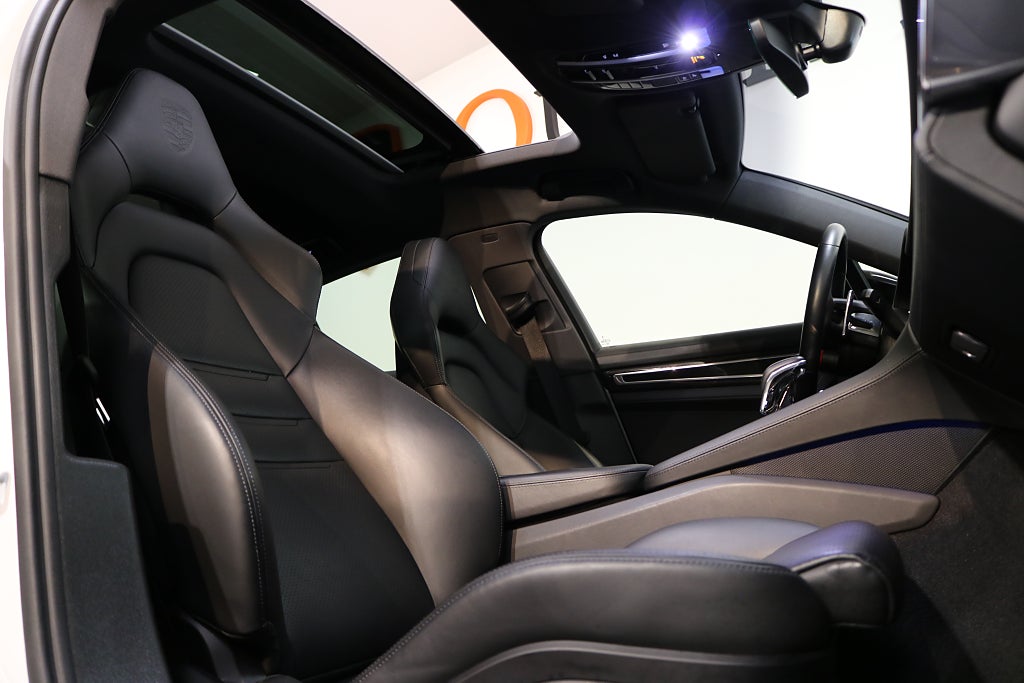 Porsche Panamera 2021 - miniatyr 17