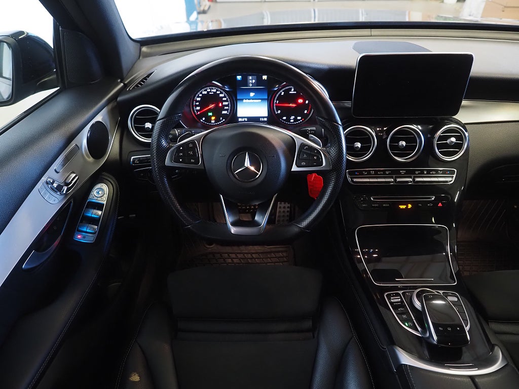 Mercedes-Benz GLC 250 d 4MATIC 9G-Tronic AMG Pano Navi Drag Kamera D-Värm 2016