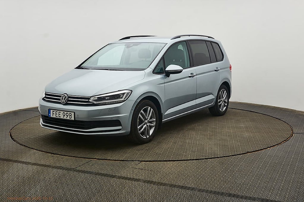 Volkswagen Touran 7-seater 1.5 TSI 150hk drag, värmare, kamera