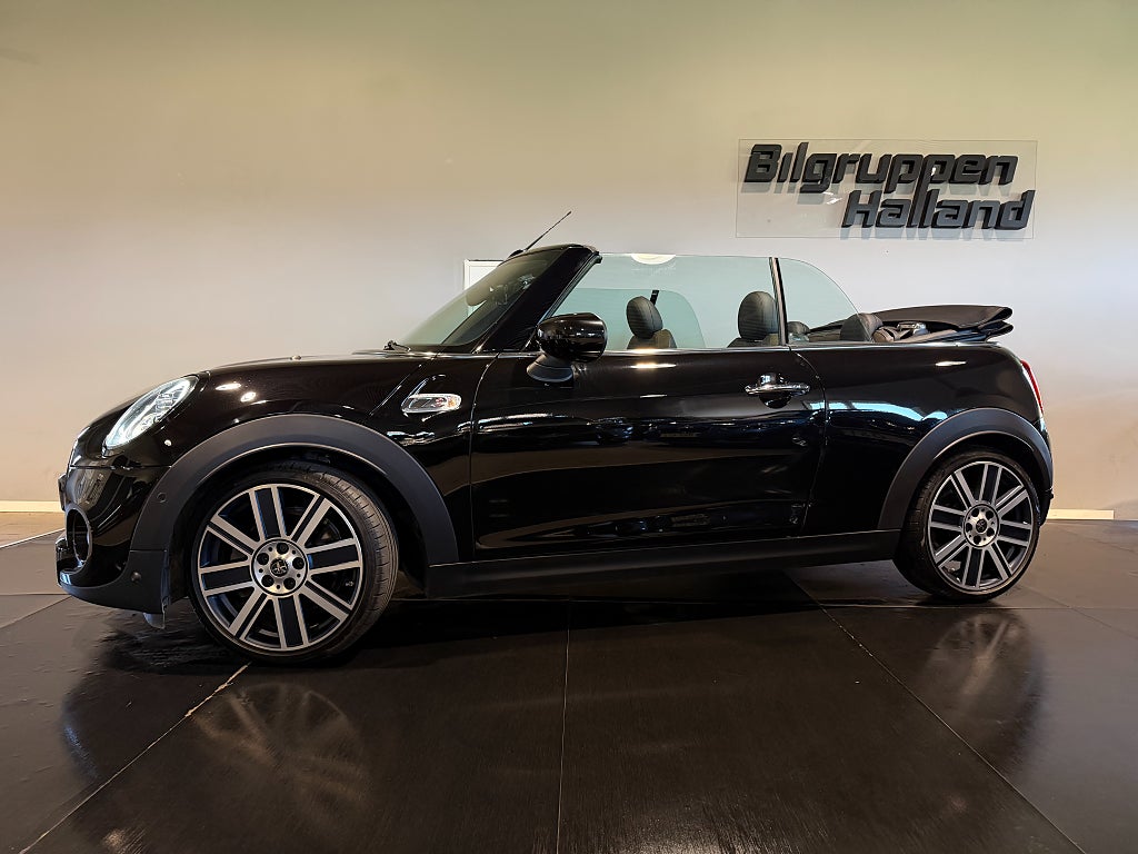 MINI Cooper S Convertible DCT Chili II Excitement Skinn JCW Pdc 18"