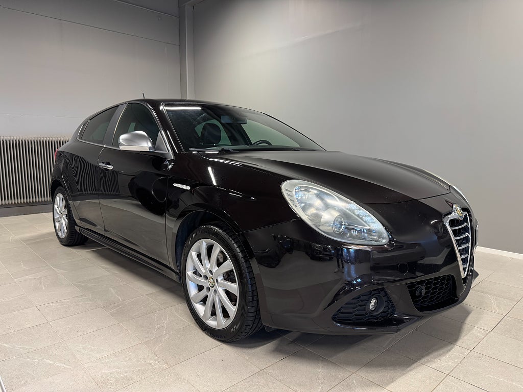 Alfa Romeo Giulietta 2.0 JTDM 16V Distinctive Värmare Bose PDC