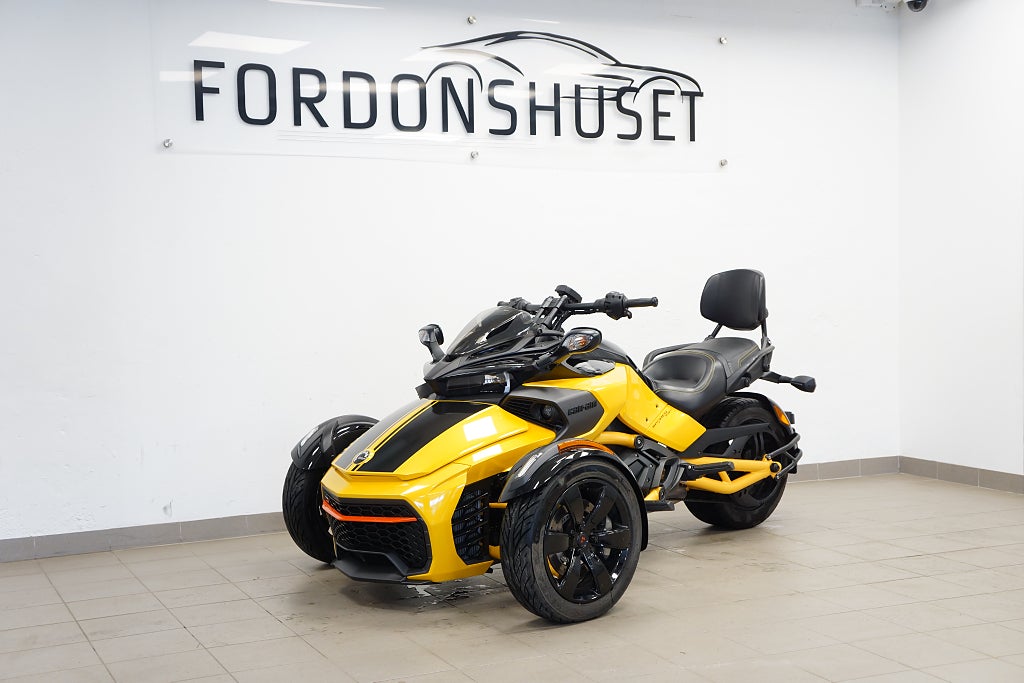 Can-Am SPYDER F3 S SVENSKSÅLD | OBS SE SPEC. ENDAST 385 MIL