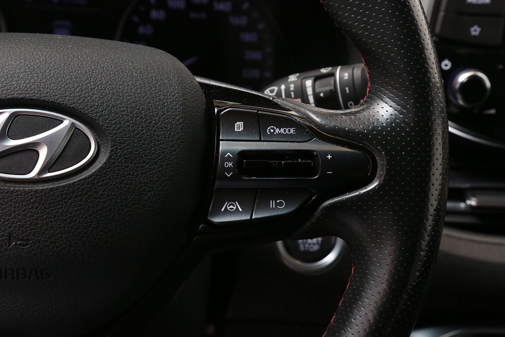 Hyundai i30 1,5 T-GDI MHEV 159hk N-Line Aut Kamera CarPlay Keyless 2021