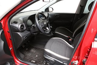 Halvkombi Hyundai i10 9 av 22