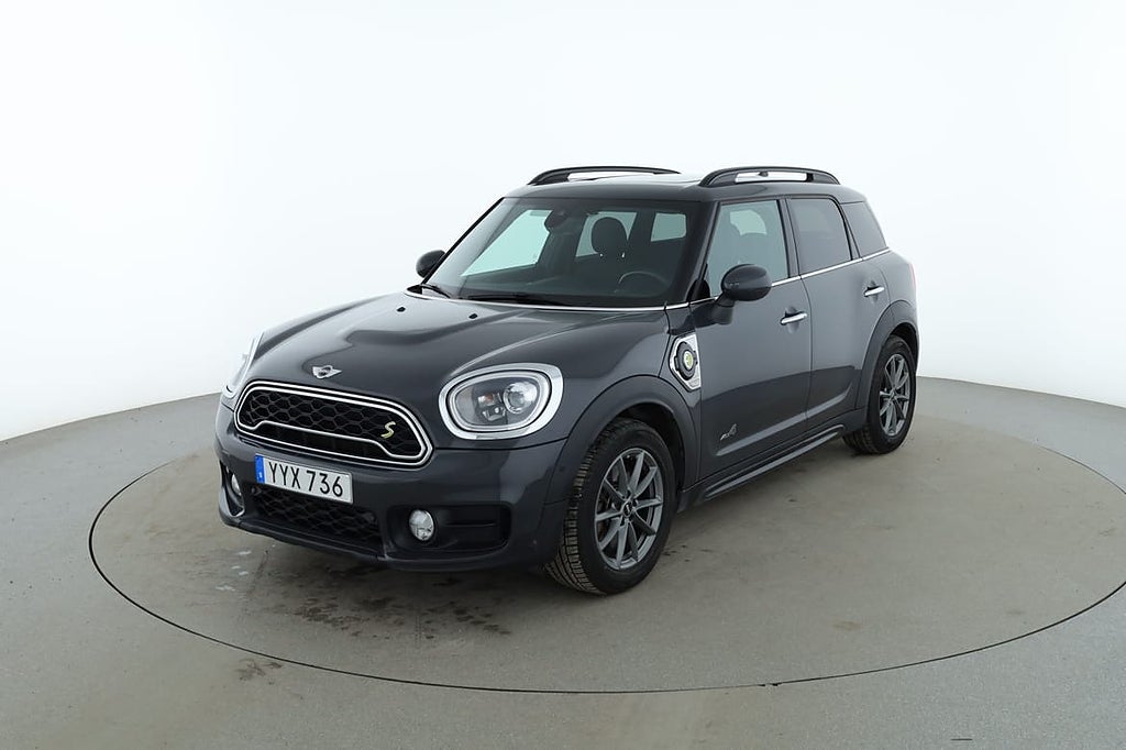 MINI Countryman Cooper SE ALL4 PHEV / Kamera, Pano, GPS, PDC