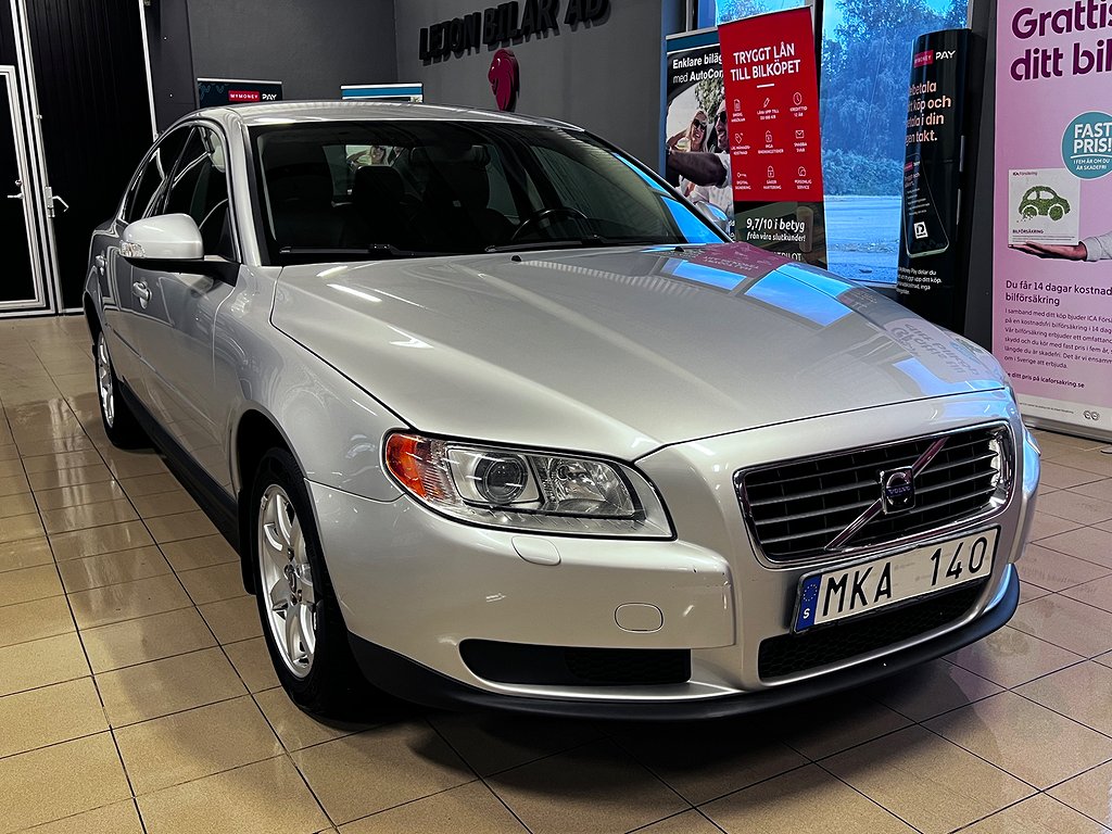 Volvo S80 2.5T 200hk Ny besiktad 