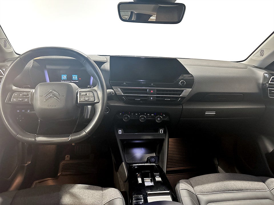 Bild på Citroën C4 Shine 1.2 PT 155hk Aut B-KAMERA CARPLAY NAVI