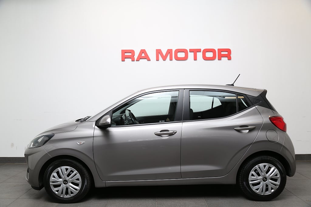 Hyundai i10 1,0 blue 67hk Essential 5D CarPlay 2020