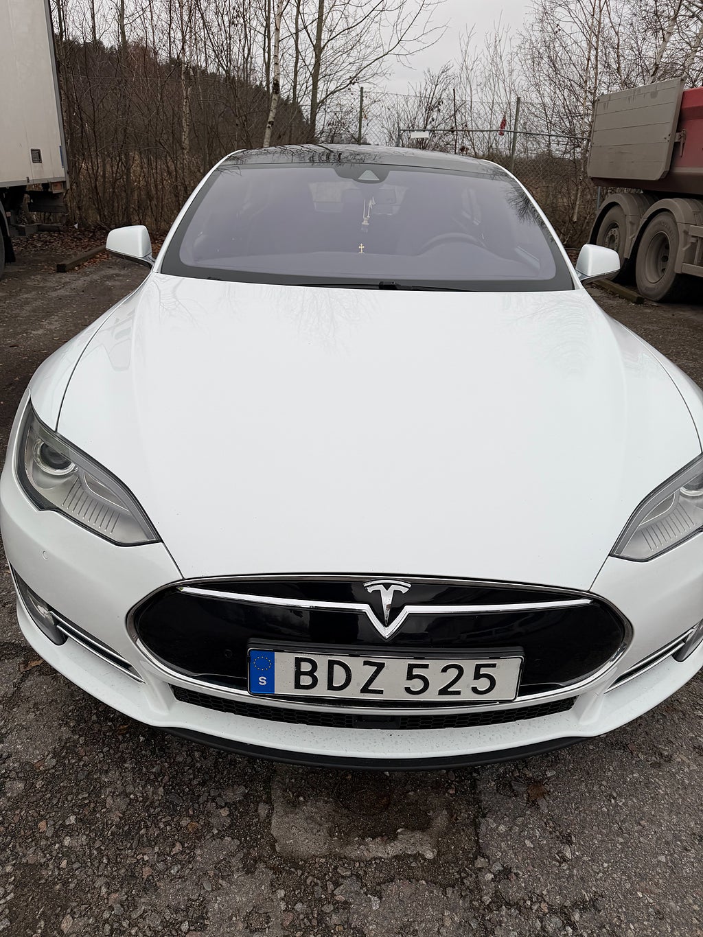 Tesla Model S 90D