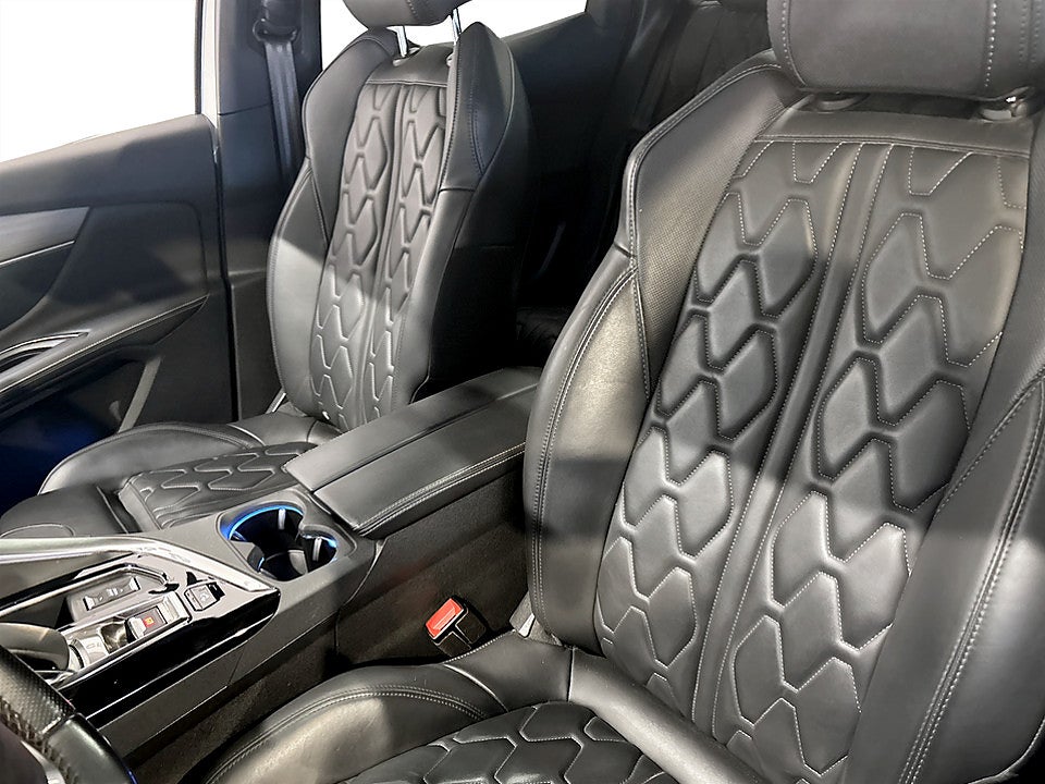 Bild på Peugeot 3008 GT HYBRID4 PHEV 300hk Aut B-KAMERA DRAG 
