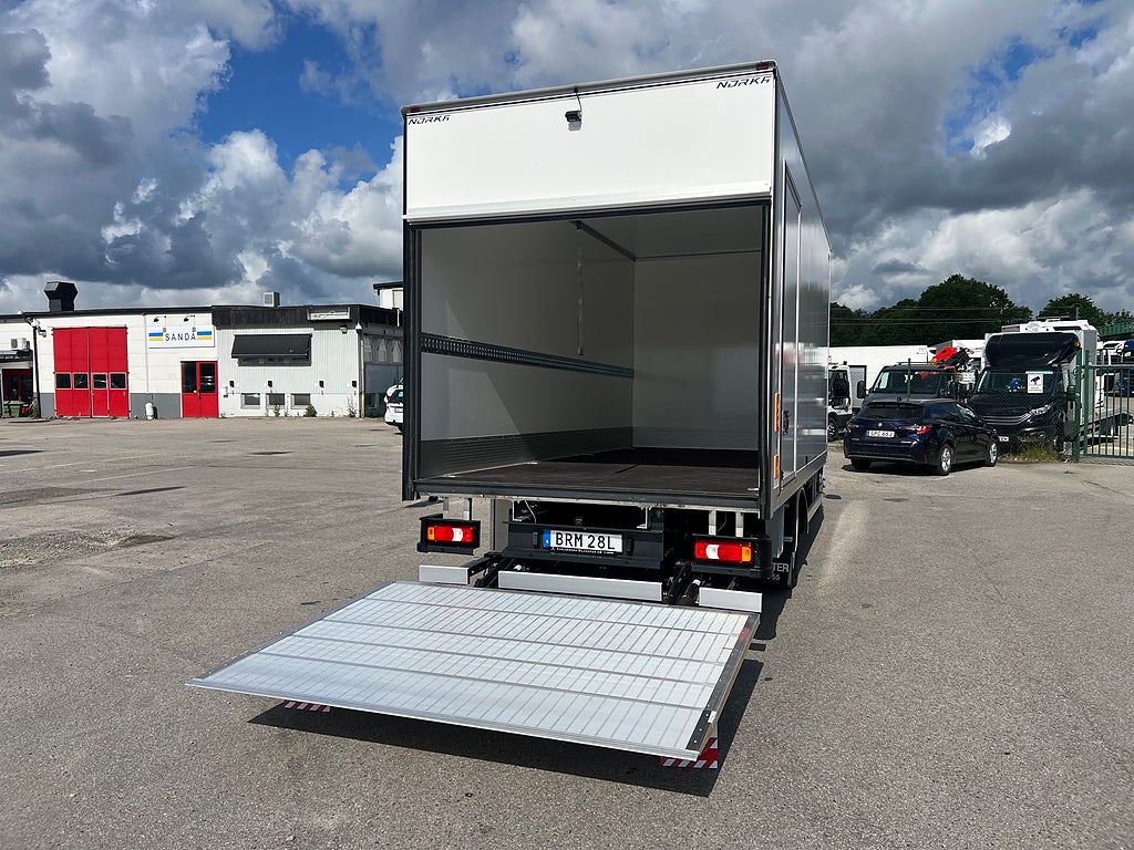 Iveco Daily 72C14G A8 CNG Skåpbil med Z-Lift