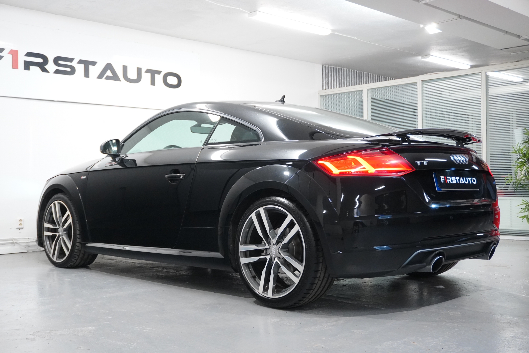 Audi TT Coupé 1.8 TFSI S Tronic S line 2016, bild 5/58