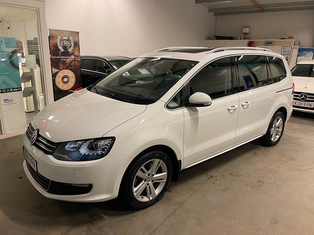 Volkswagen Sharan 2.0 TDI Premium/7sit/Pano/GPS/Värm/Krok/1Ä