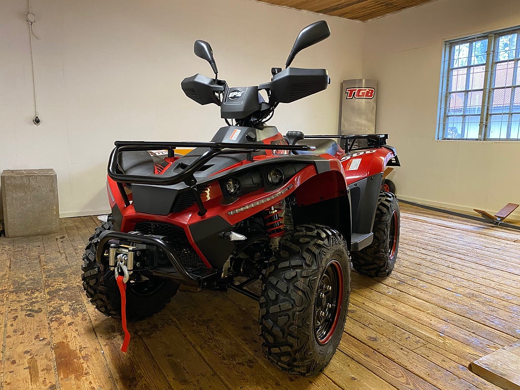 Linhai 500-D EPS 4WD Vinsch och Dragkrok