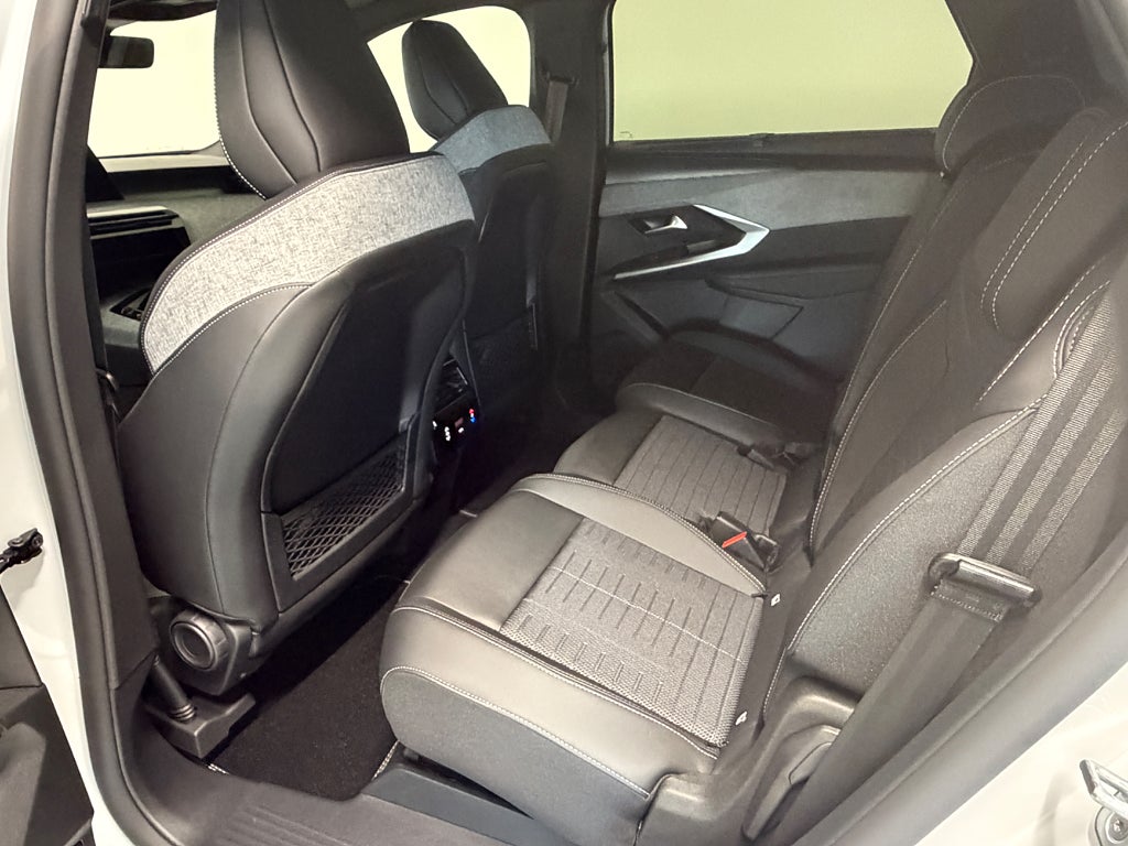 Peugeot 5008 Plug-In Hybrid e-DSC Euro 6 Avt drag thumbnail