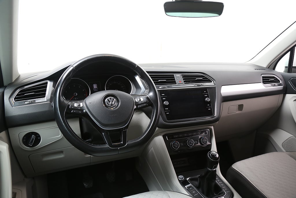 Volkswagen Tiguan 1,4 TSI Executive 4M Kamera P-Värmare Drag