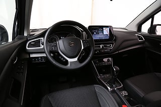 SUV Suzuki S-Cross 16 av 28