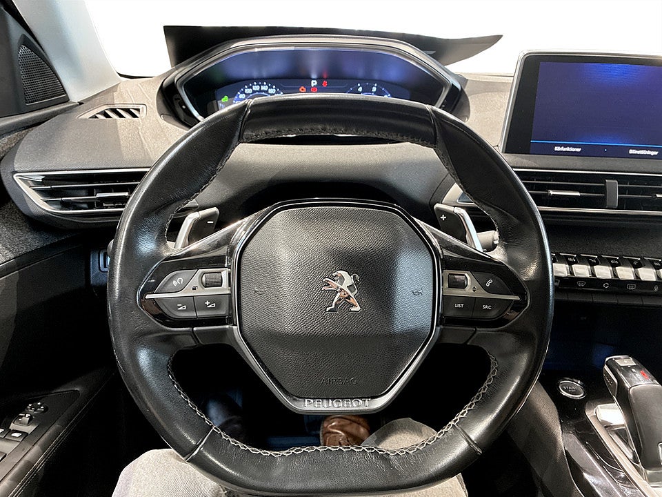 Bild på Peugeot 3008 Allure 1.6 BHDi 120hk Aut ELSTOL PANO DRAG