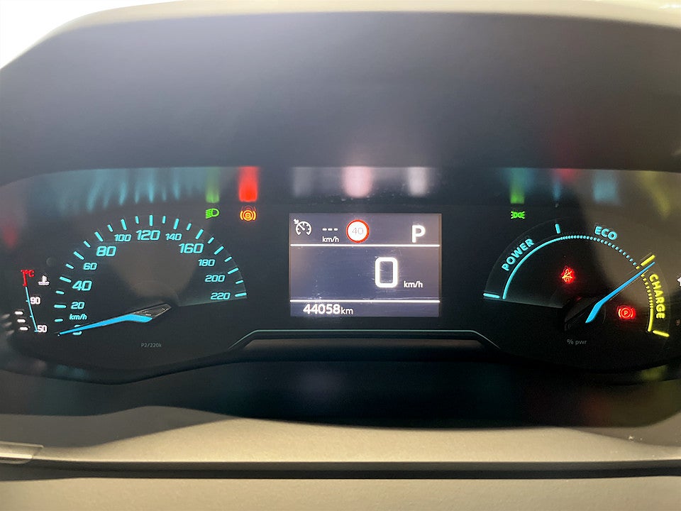 Bild på Peugeot 208 Style Hybrid 100hk Aut CARPLAY BACKSENSORER
