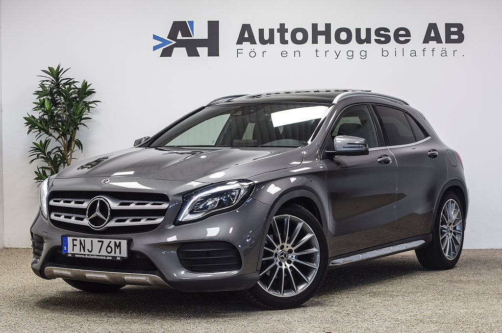 Mercedes-Benz GLA 200 AMG Line Pano Skinn CarPlay B-Kamera