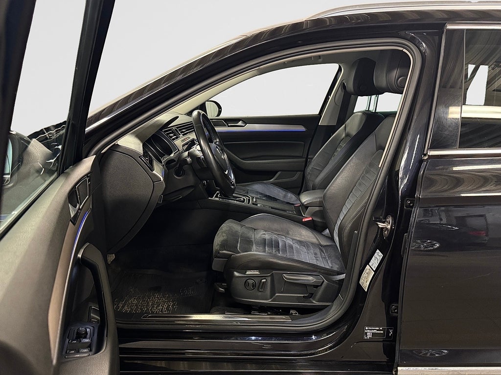 Volkswagen Passat Variant GTE 1.4 TSI Aut Adpt-fart B-kamera Drag Värmare bild 12