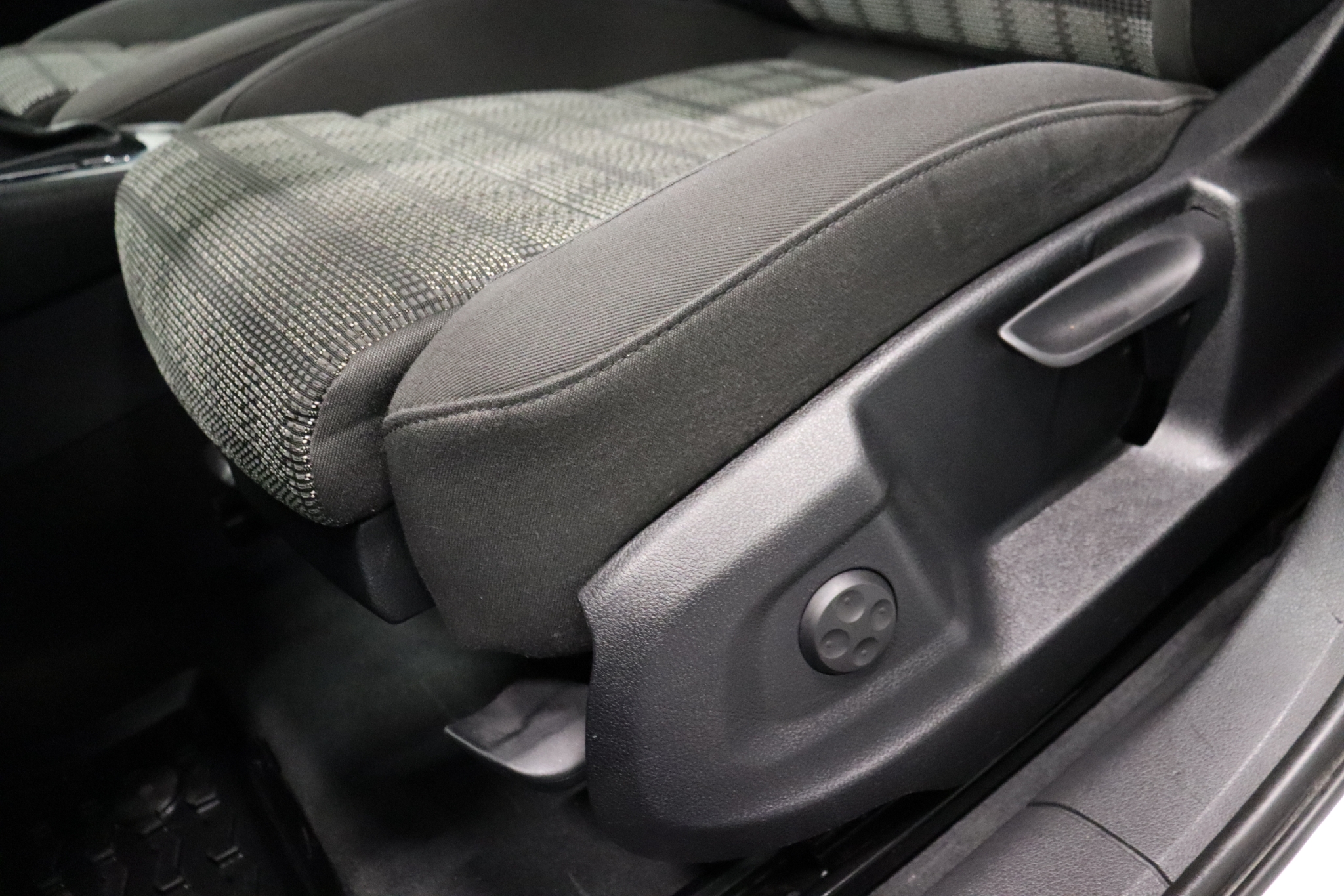 Audi Q3 2014, photo 7/10