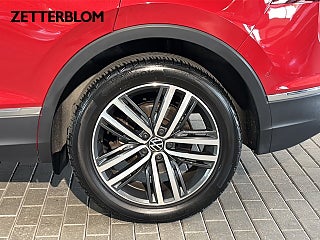 SUV Volkswagen Tiguan 13 av 17