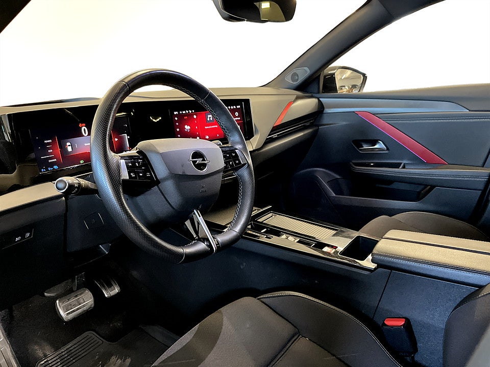 Bild på Opel Astra 5D GS-Line PHEV 180hk Aut B-KAMERA CARPLAY NAVI