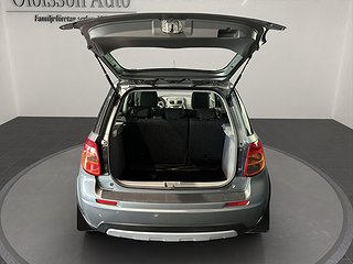 Halvkombi Suzuki SX4 13 av 14