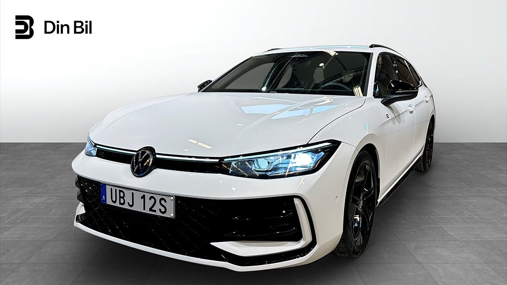 Volkswagen Passat Sportscombi R-Line Black TDI193 DSG 4M Drag