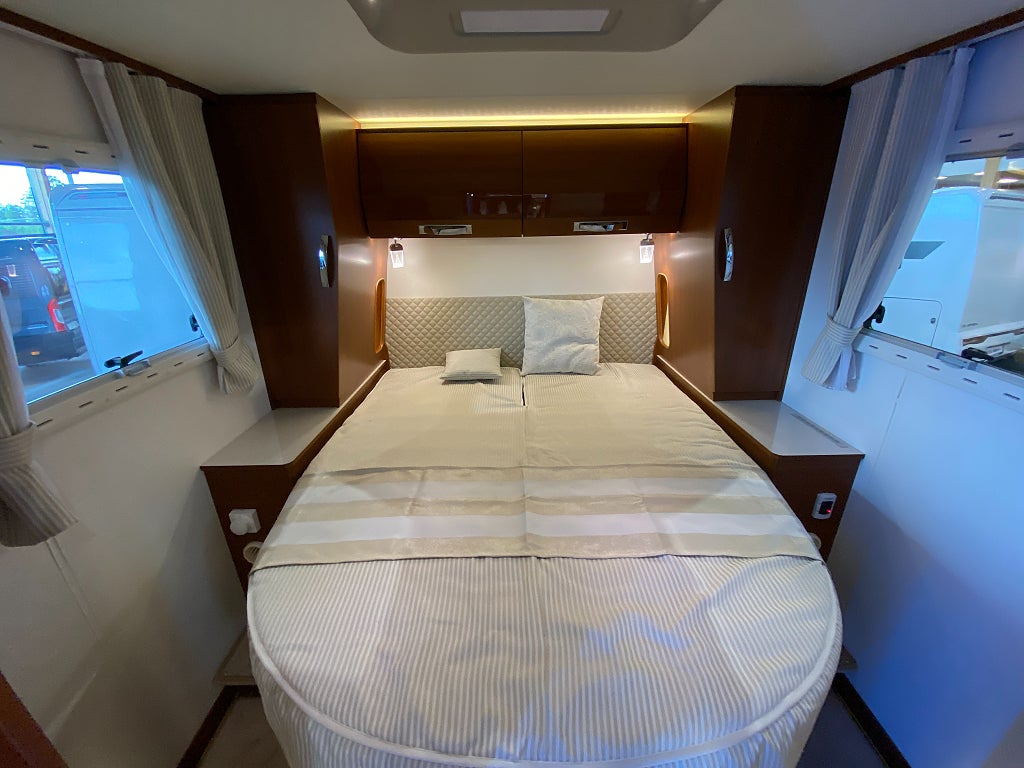 Rapido 7096 F /ALDE/AC bodel/Solcell/Automat 150hk/F2F - Rapido