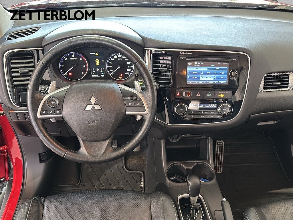 SUV Mitsubishi Outlander 10 av 14