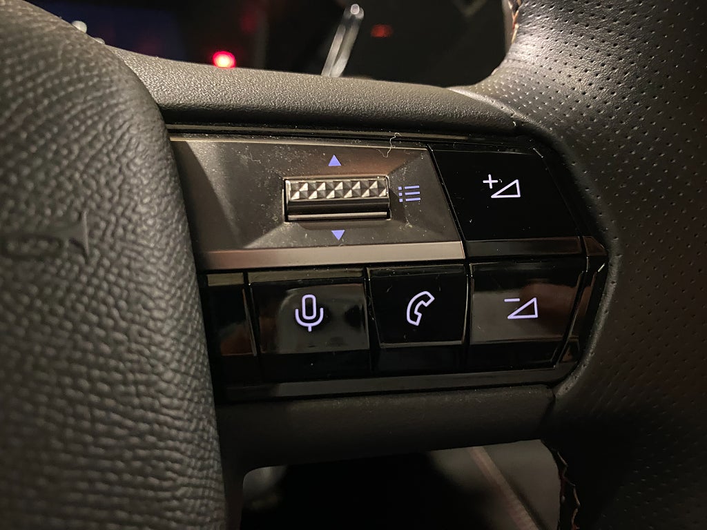 Bild på DS 4 E-Tense P.Line+ 225hk